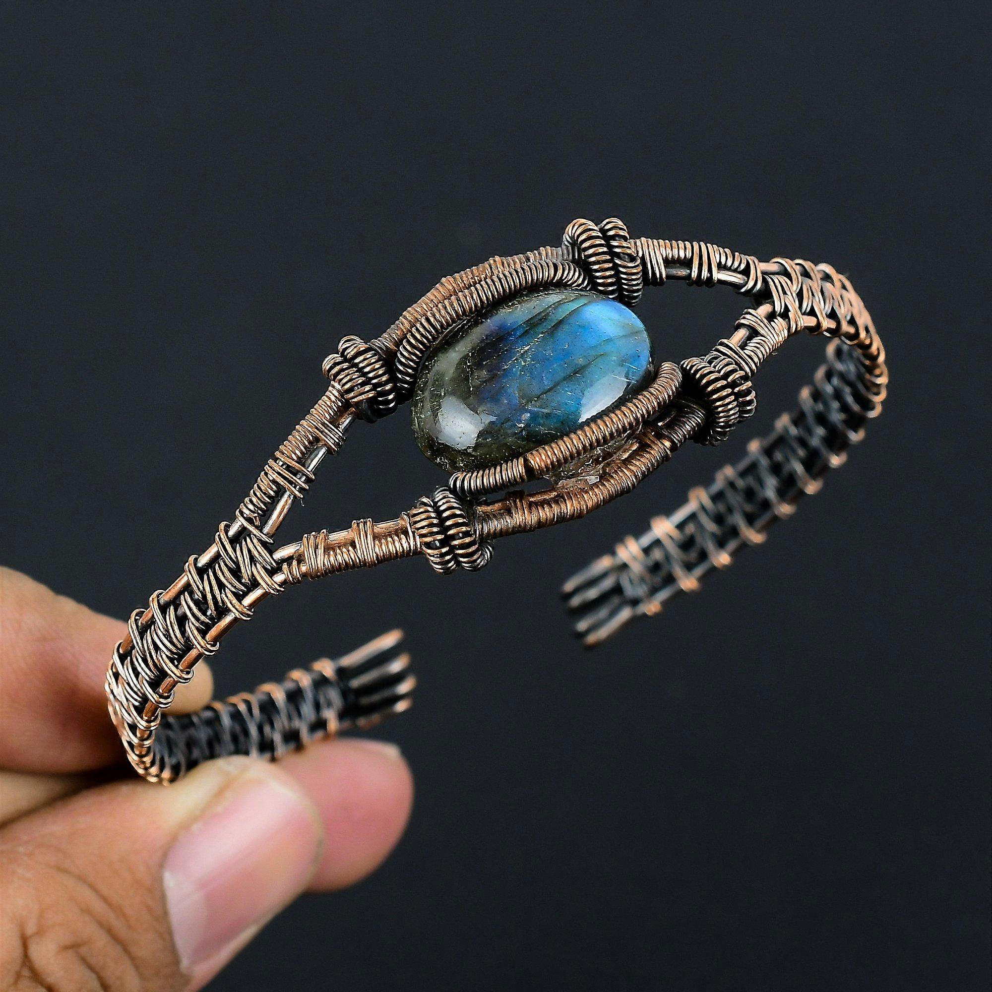 Bracciale regolabile in filo di rame fatto a mano con pietra preziosa di labradorite per donna
