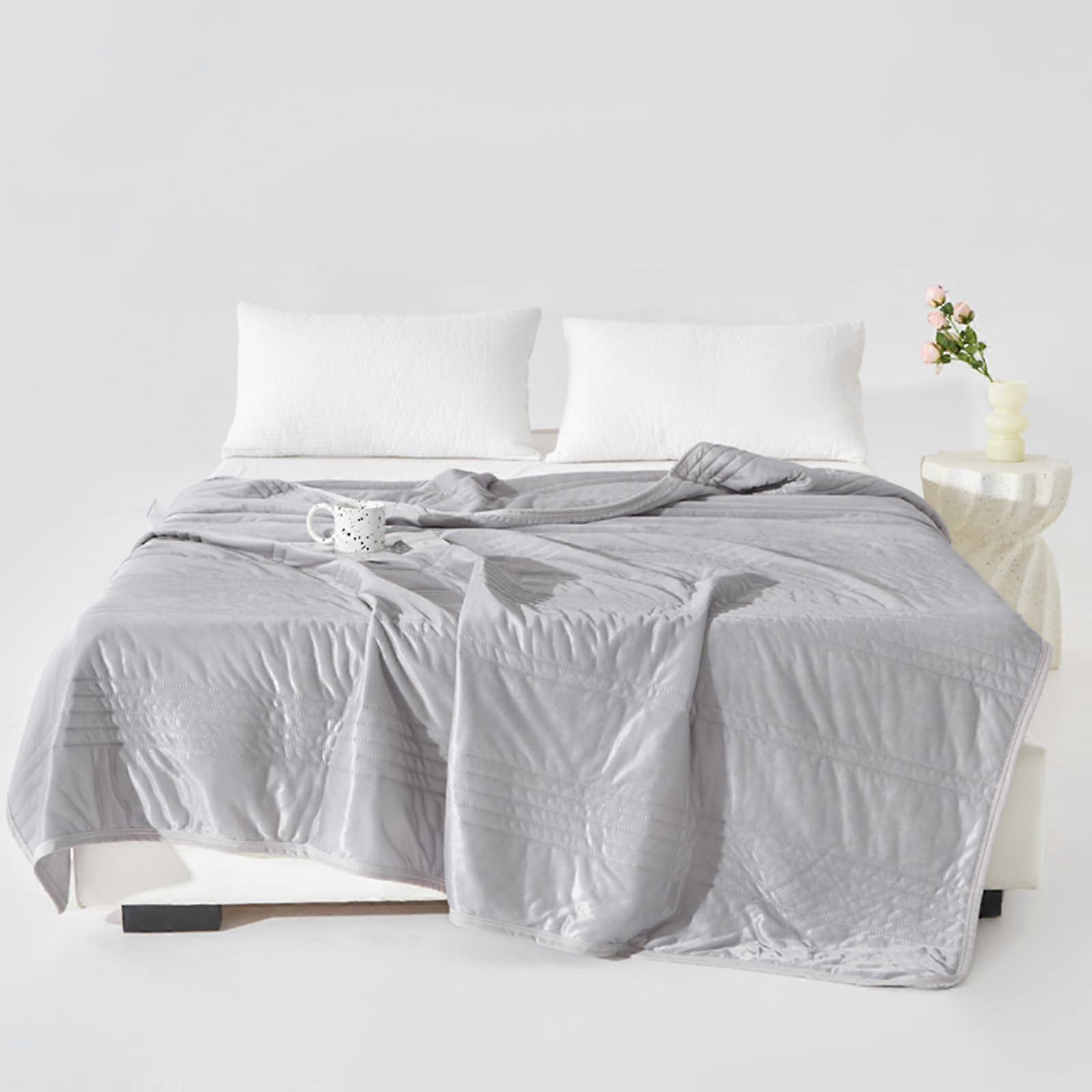 Lightweight Quilted Bedspread Solid Grey Stripes Washable Summer Duvet Blanket 120x230cm