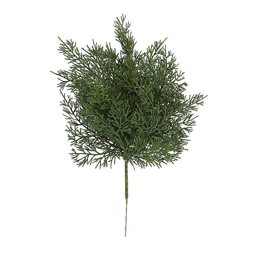 Sturdy Artificial Pine for Creative Xmas Applications