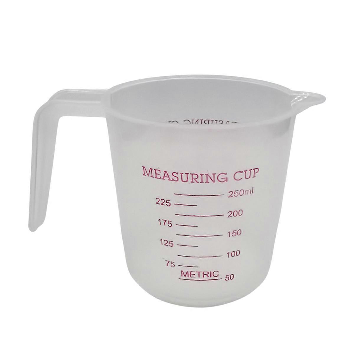 The measuring cup set includes 250ml (1 cup) 500ml plastic liquid measuring cups as Ella's essential kitchen tools