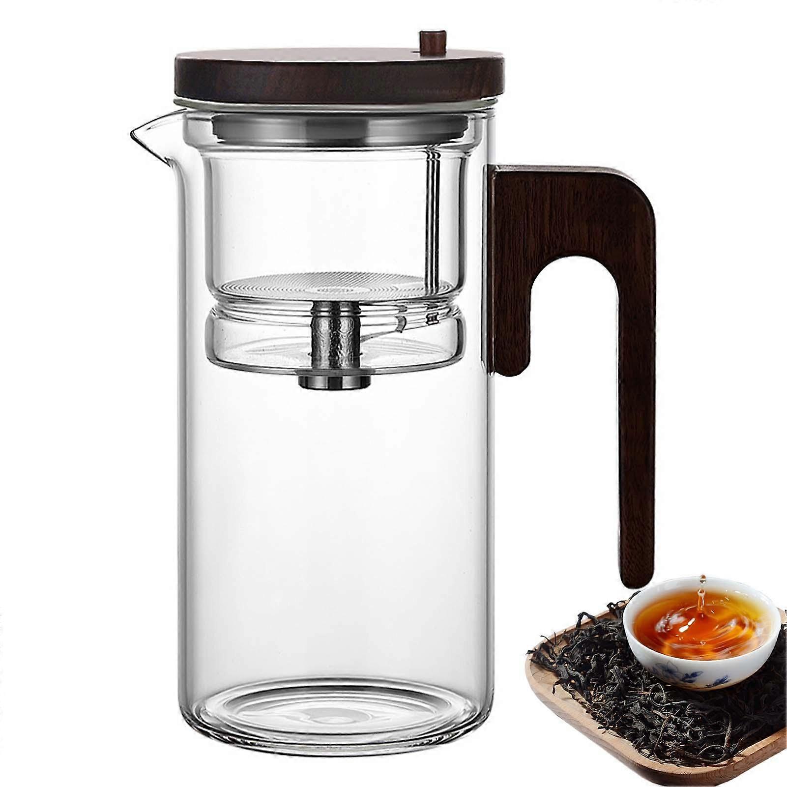 Tea bottle with tea strainer