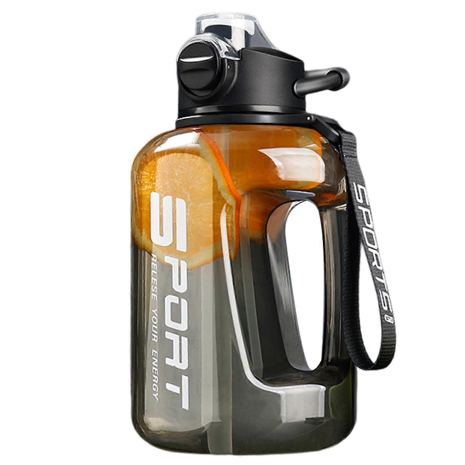 large workout bottle 2500ml with measurement scale