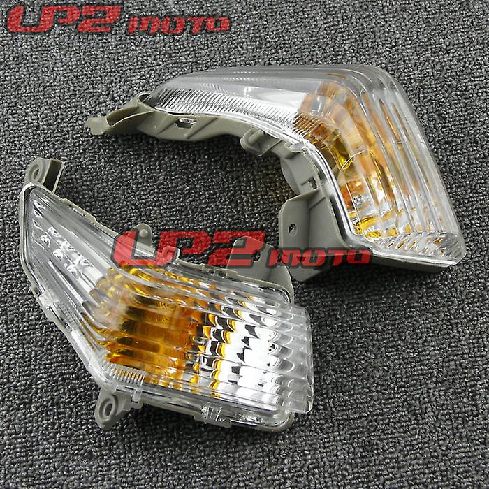 Suitable for Suzuki small BK GSR400 GSR600 front turn signal, front command light, turn signal 1 pair