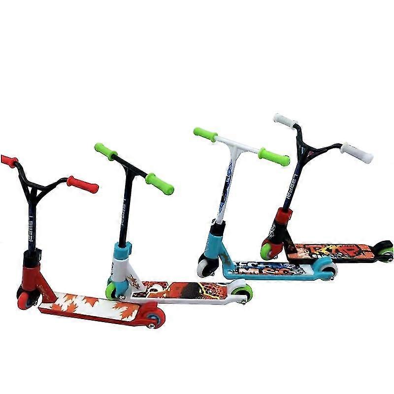 Alloy Finger Scooter Interactive Skateboard Finger Toy For Toddler Random Color