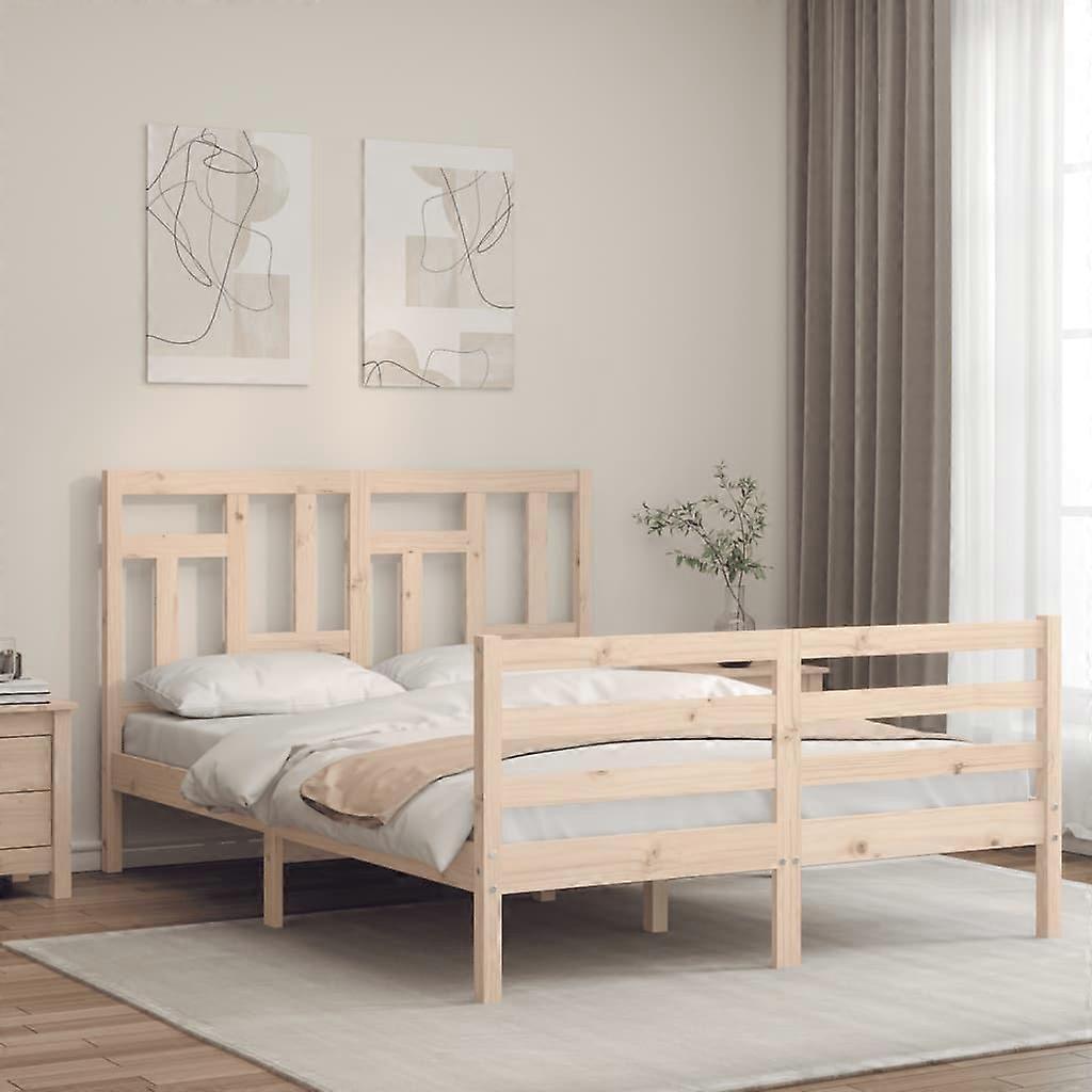 Massivholzbett mit Kopfteil