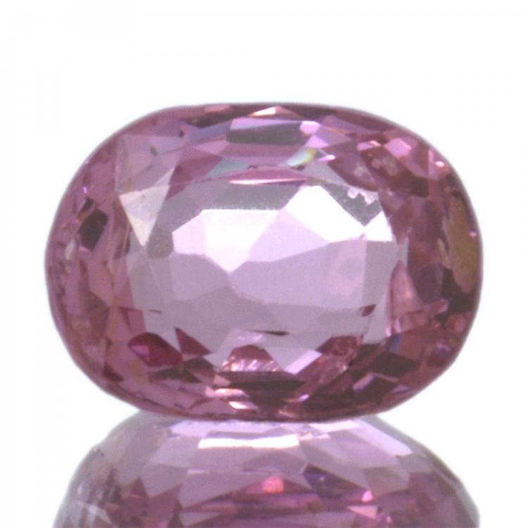1.04ct.尖晶石椭圆形切割 awo42