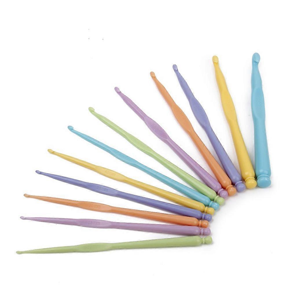 Crochet Hooks Plastic Handle Knit Needles Weave Craft Assorted Color 12Pcs