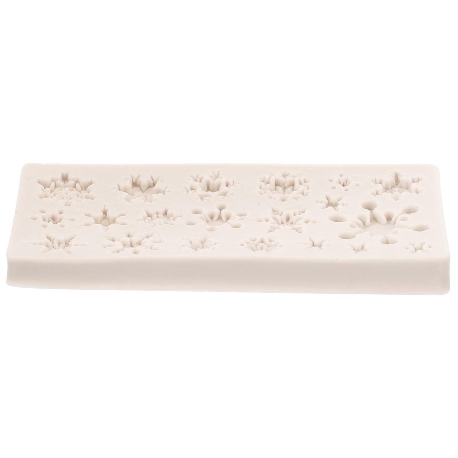 Snowflake Mold Silicone Chocolate Making Tool For Craft Enthusiasts 11.00X5.50X1.00CM Perfect Holiday Gift 1Pack