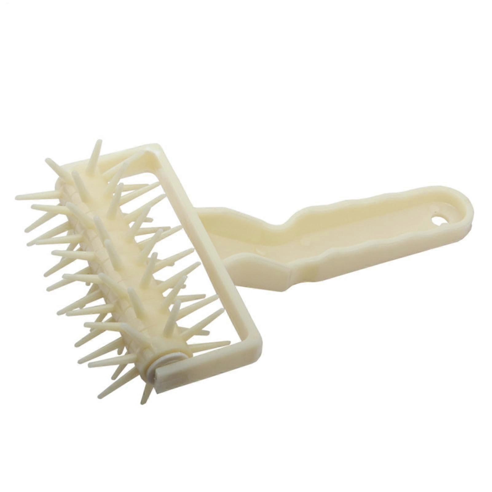Pizza Dough Roller with Spikes for Even Dough Piercing, Compact Pastry Roller for Baking Pizza Crust