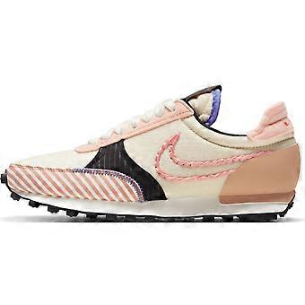 Nike Daybreak Type 'Crimson Tint' Women's DD8506-881