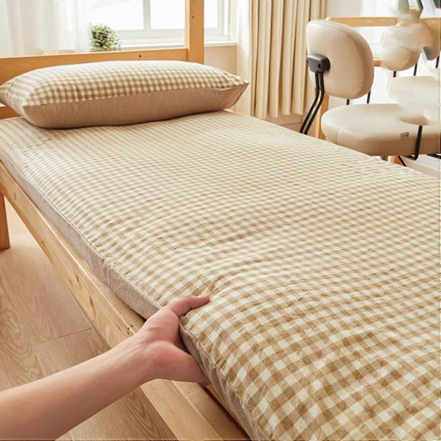 Japanese Futon Mattress Foldable Roll Up Futon Mattress Breathable Portable Camping Mattress Floor Lounger Guest Bed for Bedroom