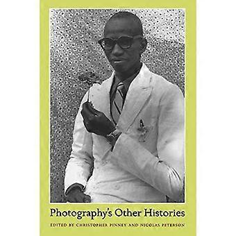 La photographie est autres histoires (objets/histoires)