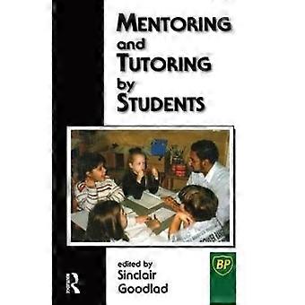 Mentoring e tutoraggio da parte degli studenti