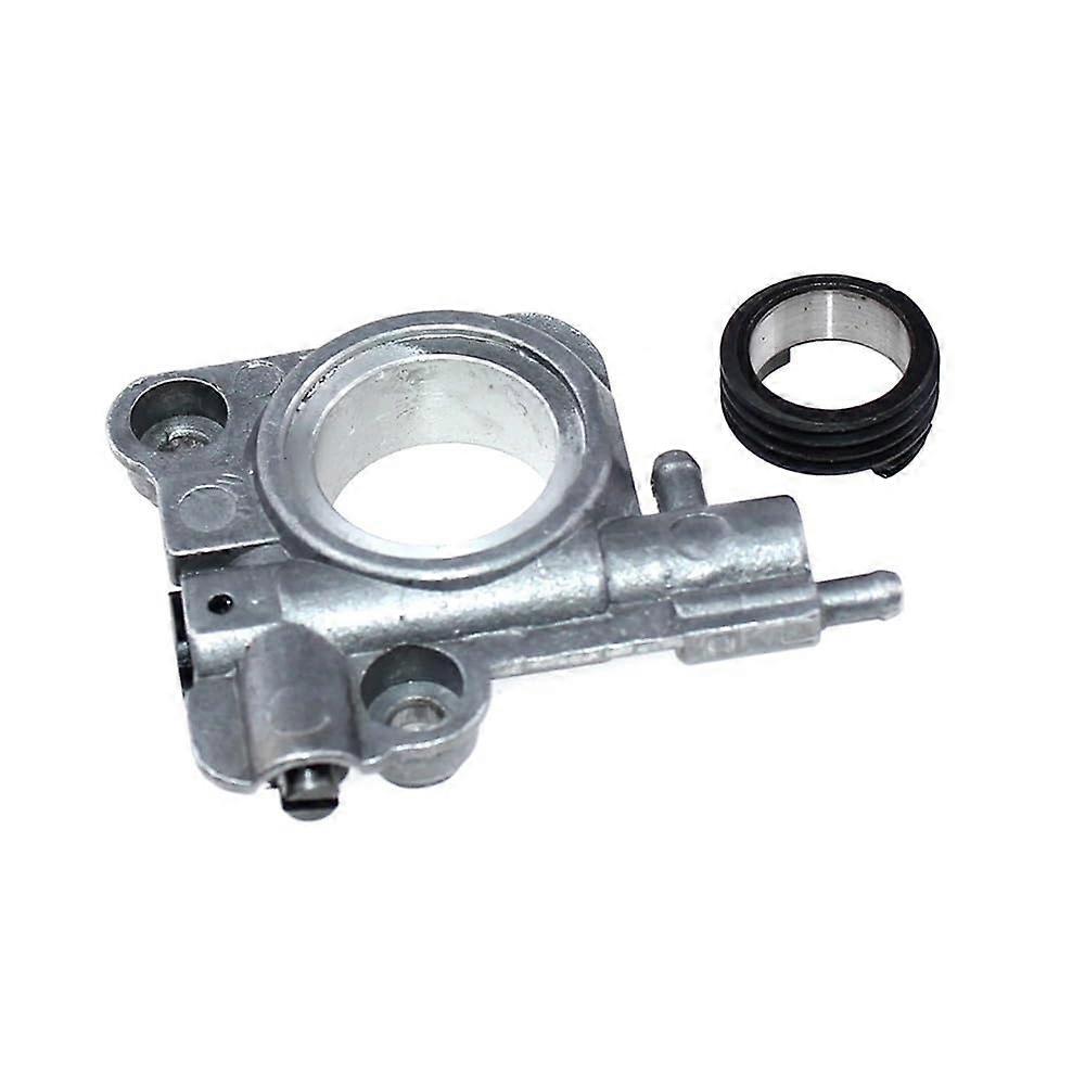 Chainsaw Automatic Oil Pump Replacement with Precise Flow Control for CS330 CS370 CS400 Durable Build