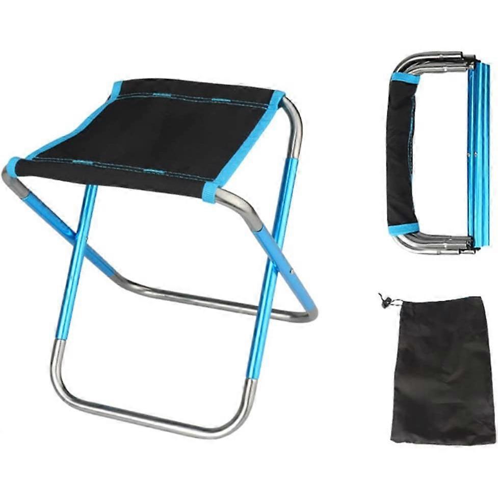 Klapphocker mit Tragetasche für ein Wanderpicknick im Freien