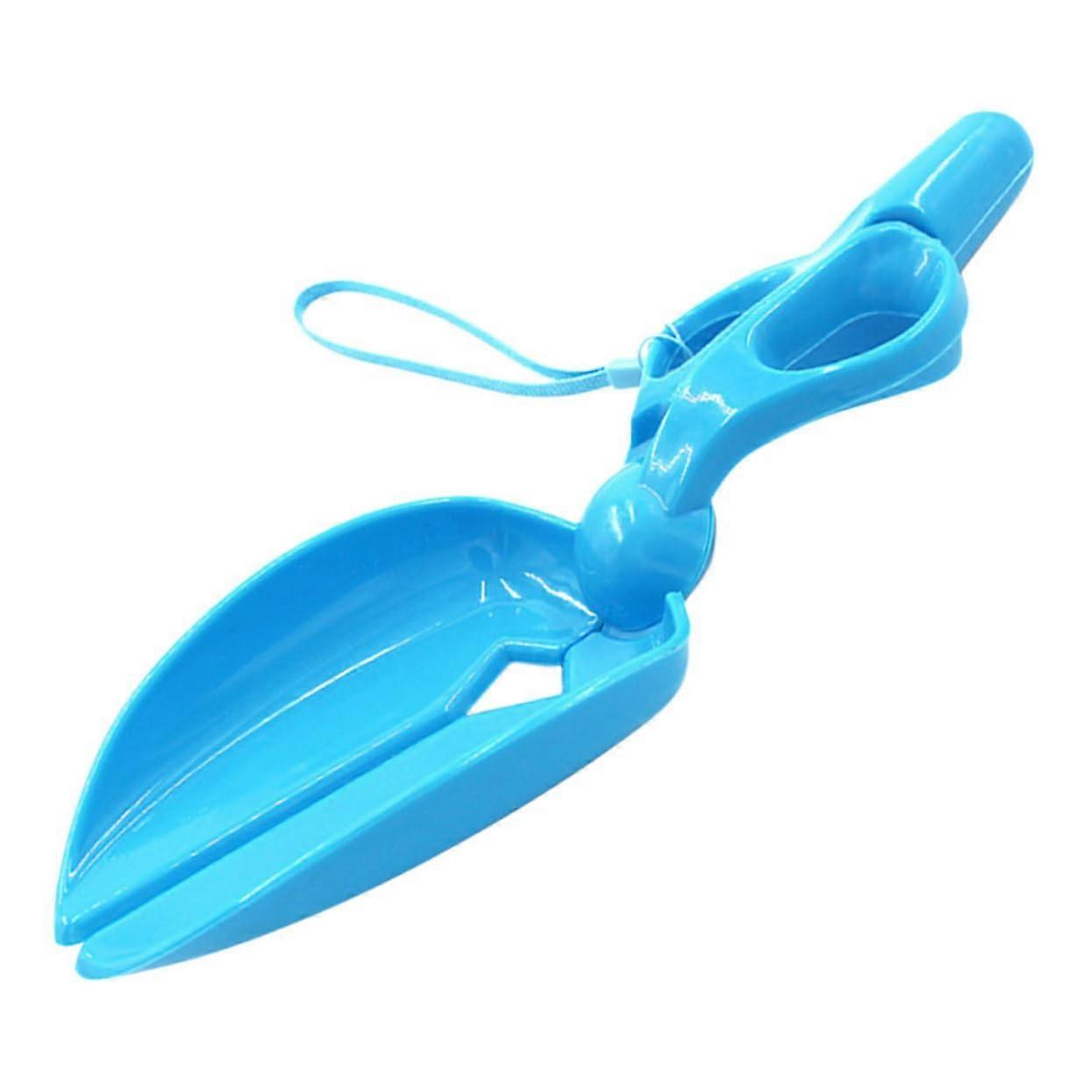 Poop scoop with scissor clamp for large dogs, easy to pick up dog poop, random color.