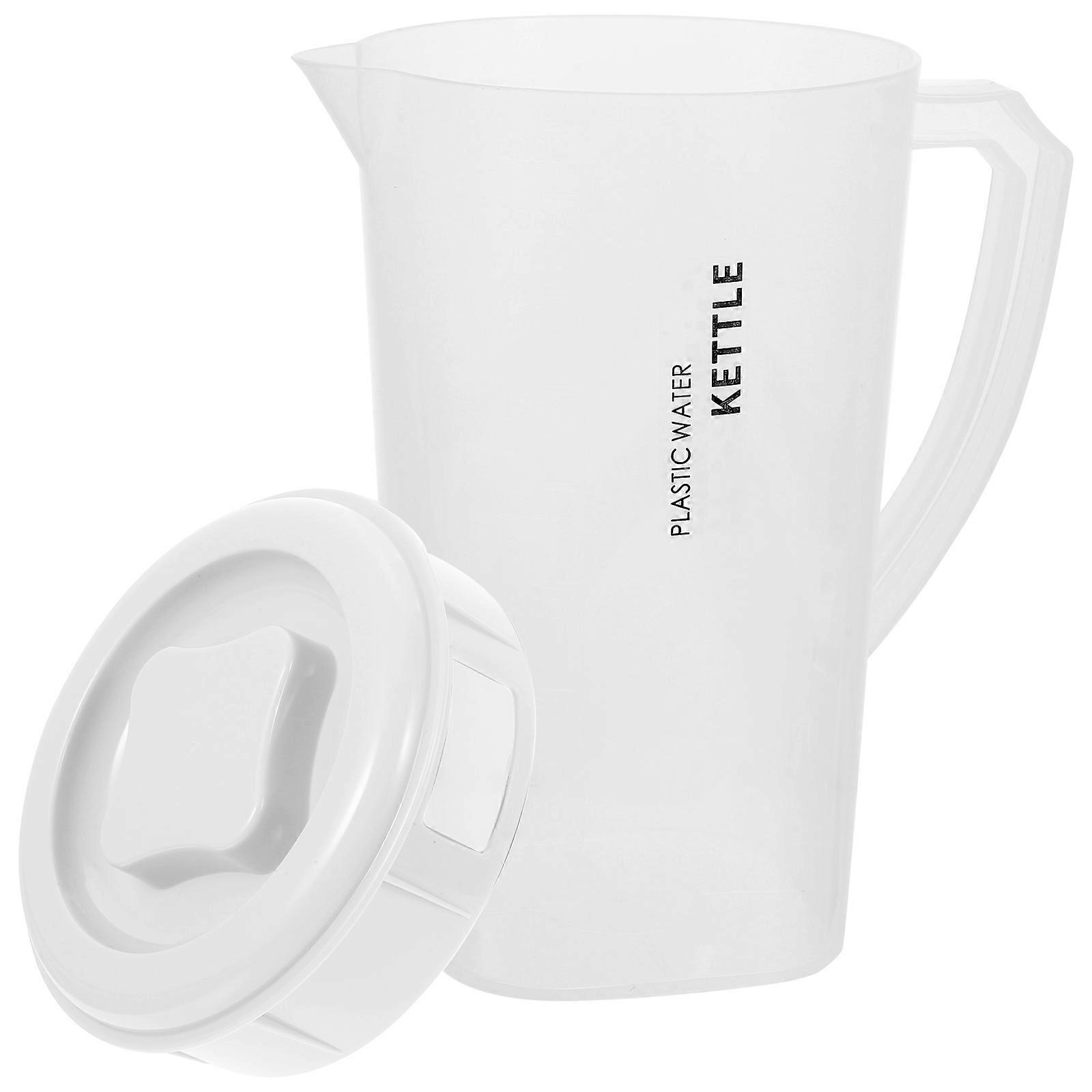 White Water Pitcher with Lid for Home Use Made of PP Material 4.25 Inches