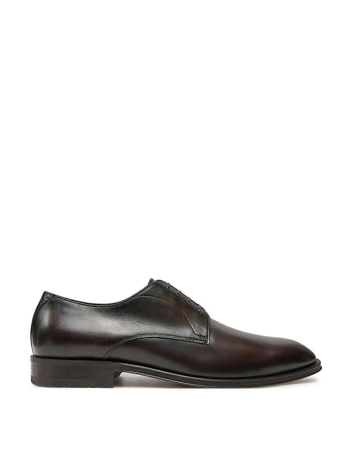 Derrek Lace-Up Derby Shoes