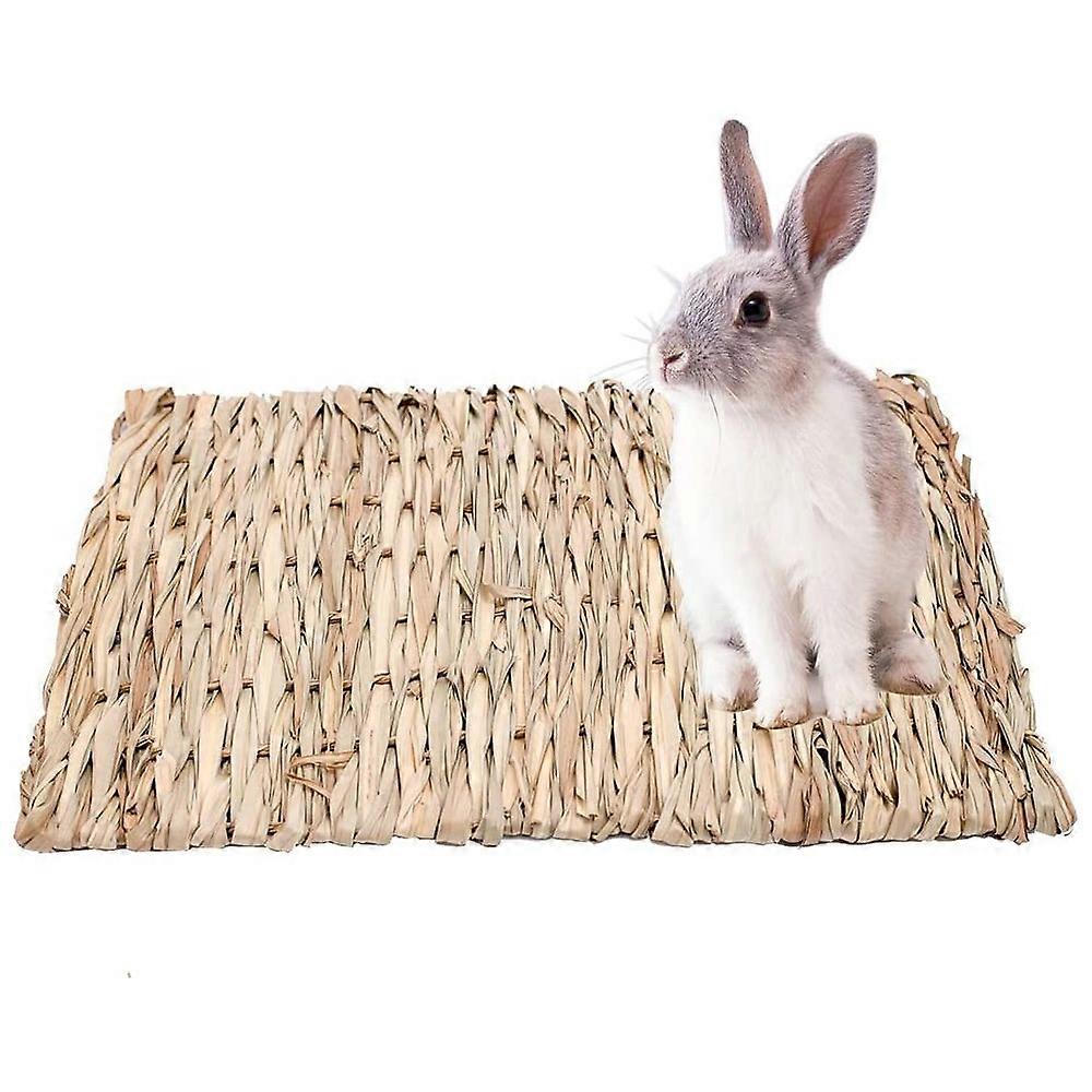 Hand-woven Natural Grass Mat for Small Pet Chew Toy Bed for Hamster, Pig, Rabbit and Parrot