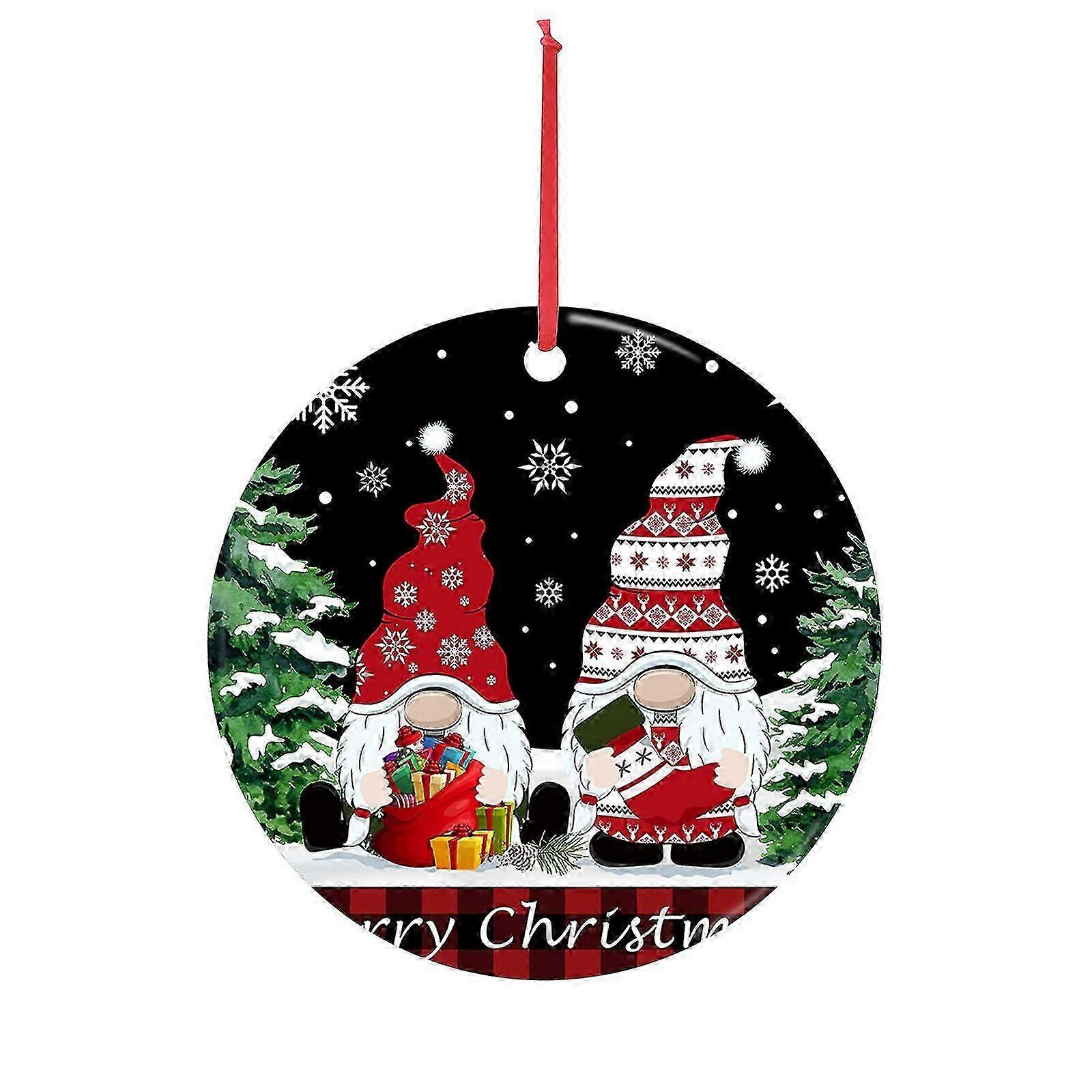 تخصيص الزينة على شكل الحلي المعلقة لتزيين عيد الميلاد