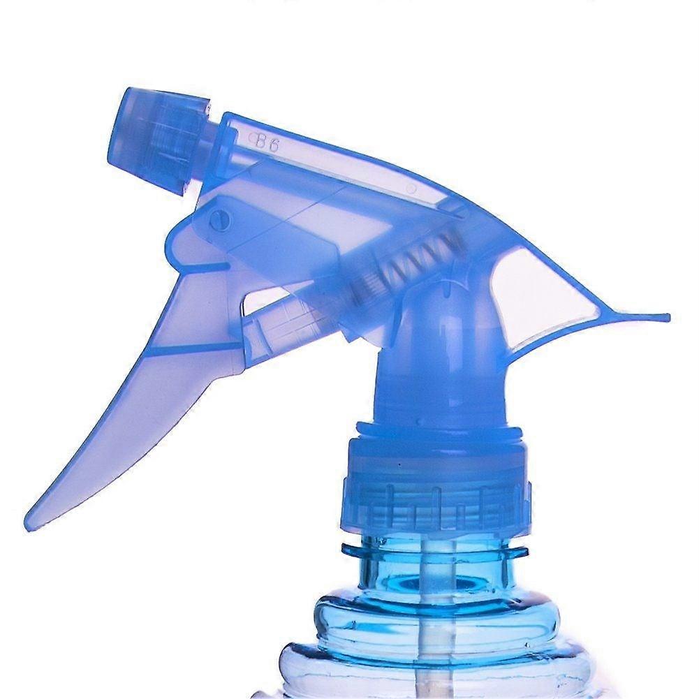 Plastspruta för växter, strykning och kylning.
