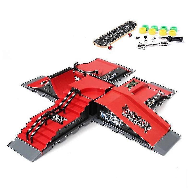 手指滑板滑板公园坡道部分甲板运动游戏为孩子们