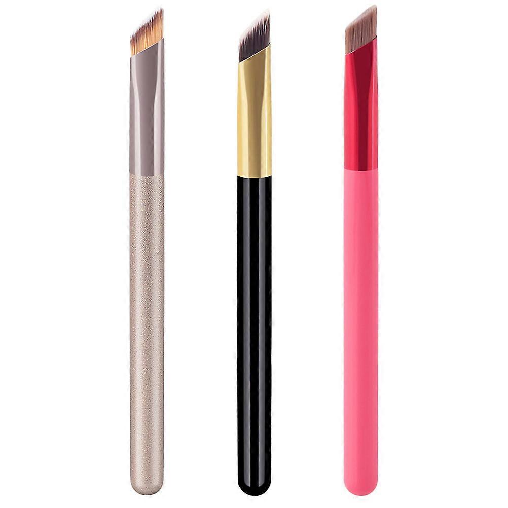 Versatile Makeup Brush for Women, Compact Design for Easy Storage, Finish