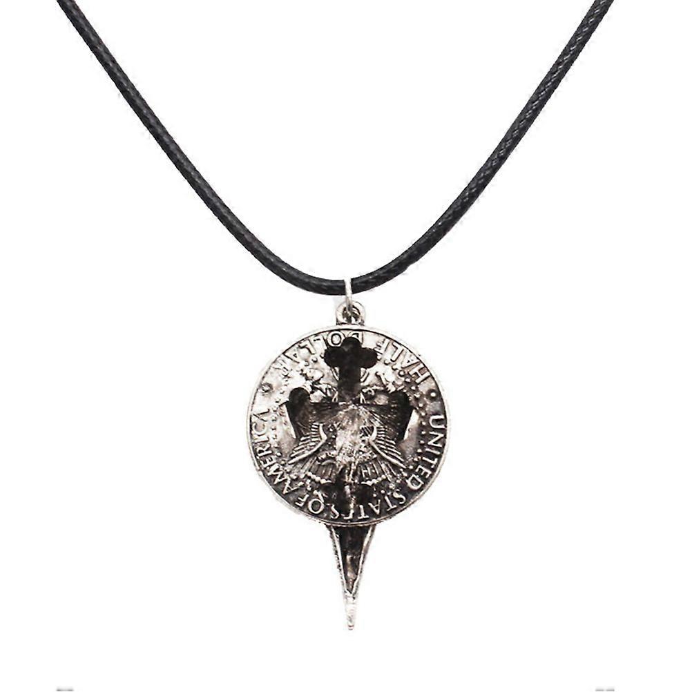 Steampunk Crow Necklace with Five-Pointed Pattern in Silver