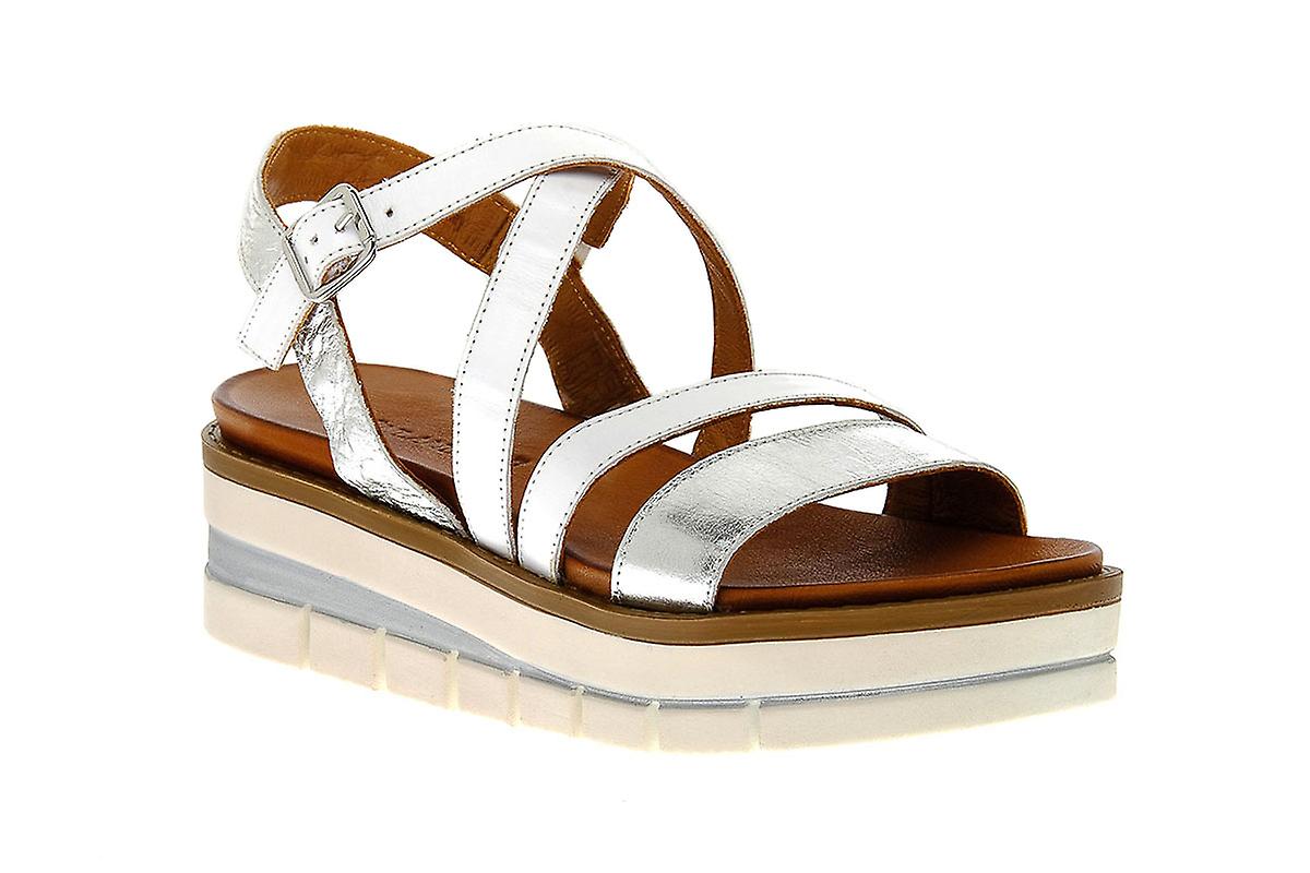 Grunland hvite i8fama sko