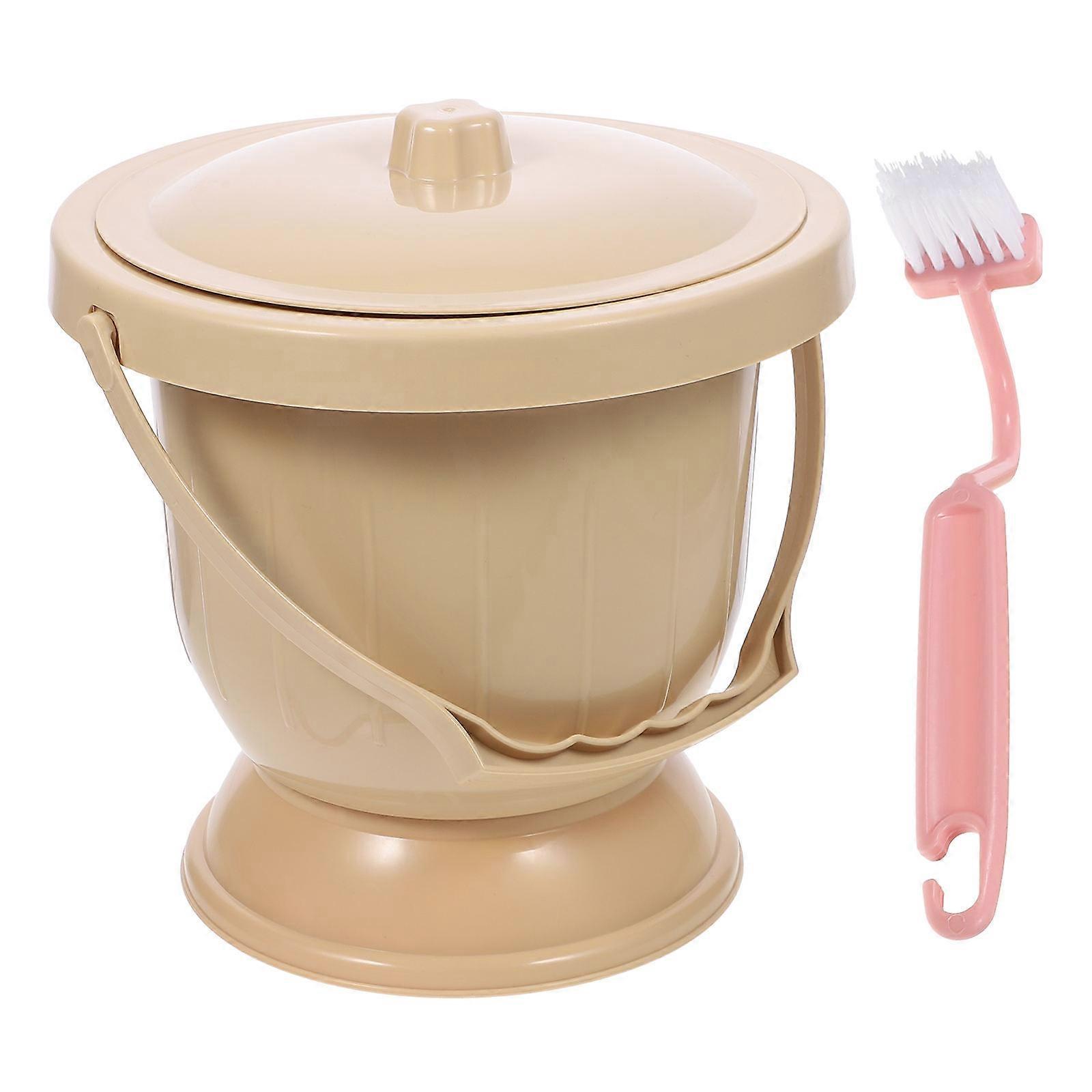 Urine Pot Household Spittoon Plastic Pot for Storage Use 1Pcs