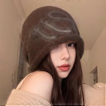 Lazy wind crimping cold hat women's new autumn and winter big head circumference loose version stacking hat showing face small knitted hat