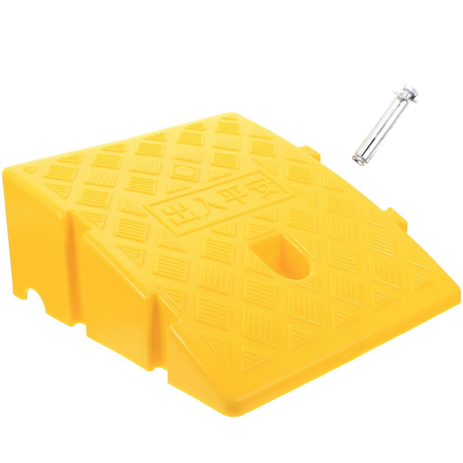Slope Ramp Anti-Skid Plastic Ramp for Vehicle Use in Outdoor