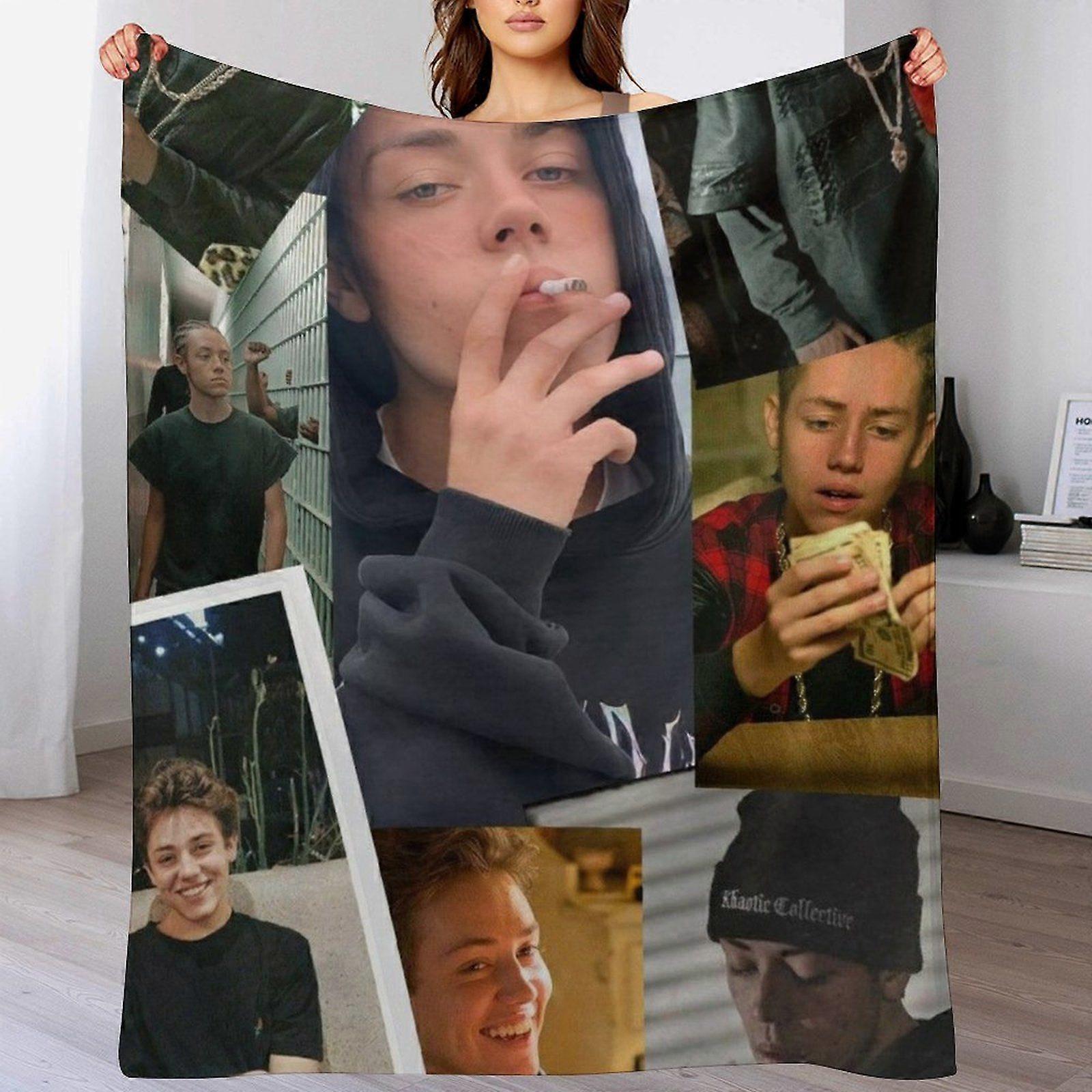 Carl gallagher Warm Velvet Blanket for Sofa Lounge Car Chilly Weather Anti-Wrinkle Soft Touch Breathable