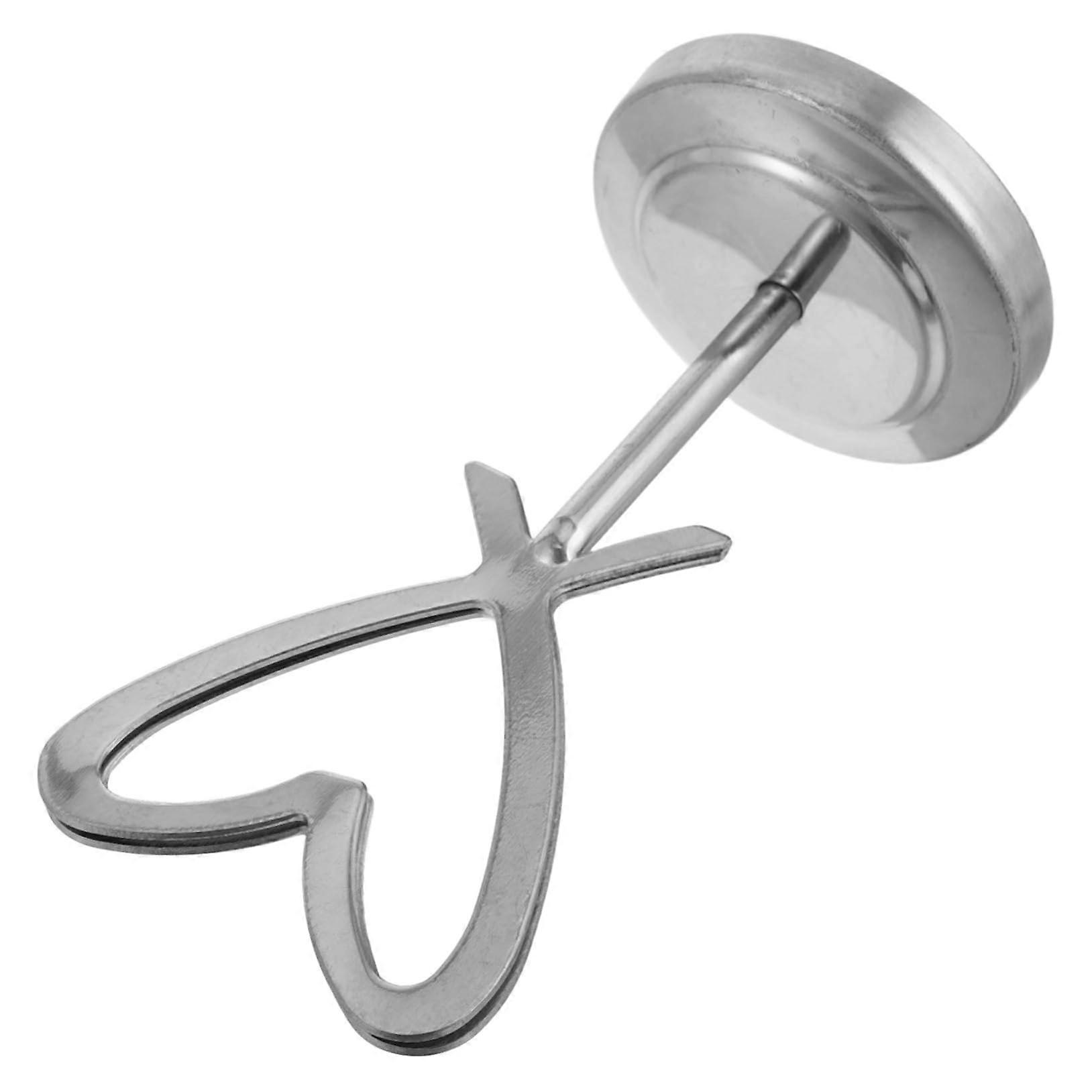 Heartshaped table card holder made of elegant memo clip for weddings, note cards, and photo holder, versatile for events and occasions, silver.