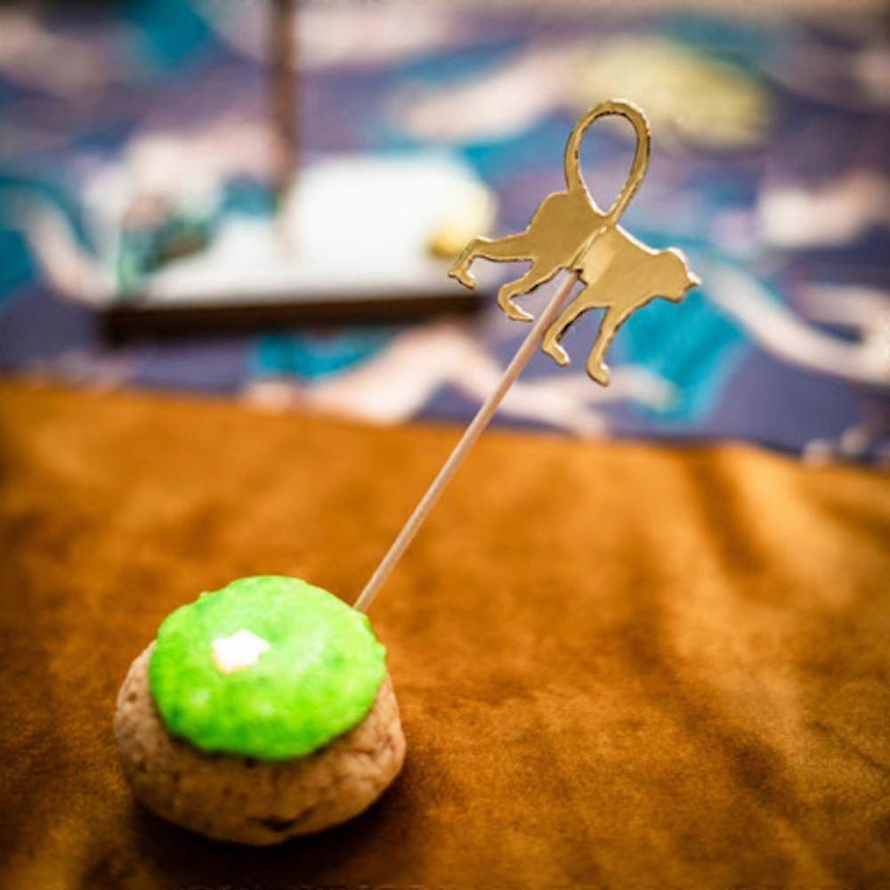 Gold Jungle Animal Picks x20