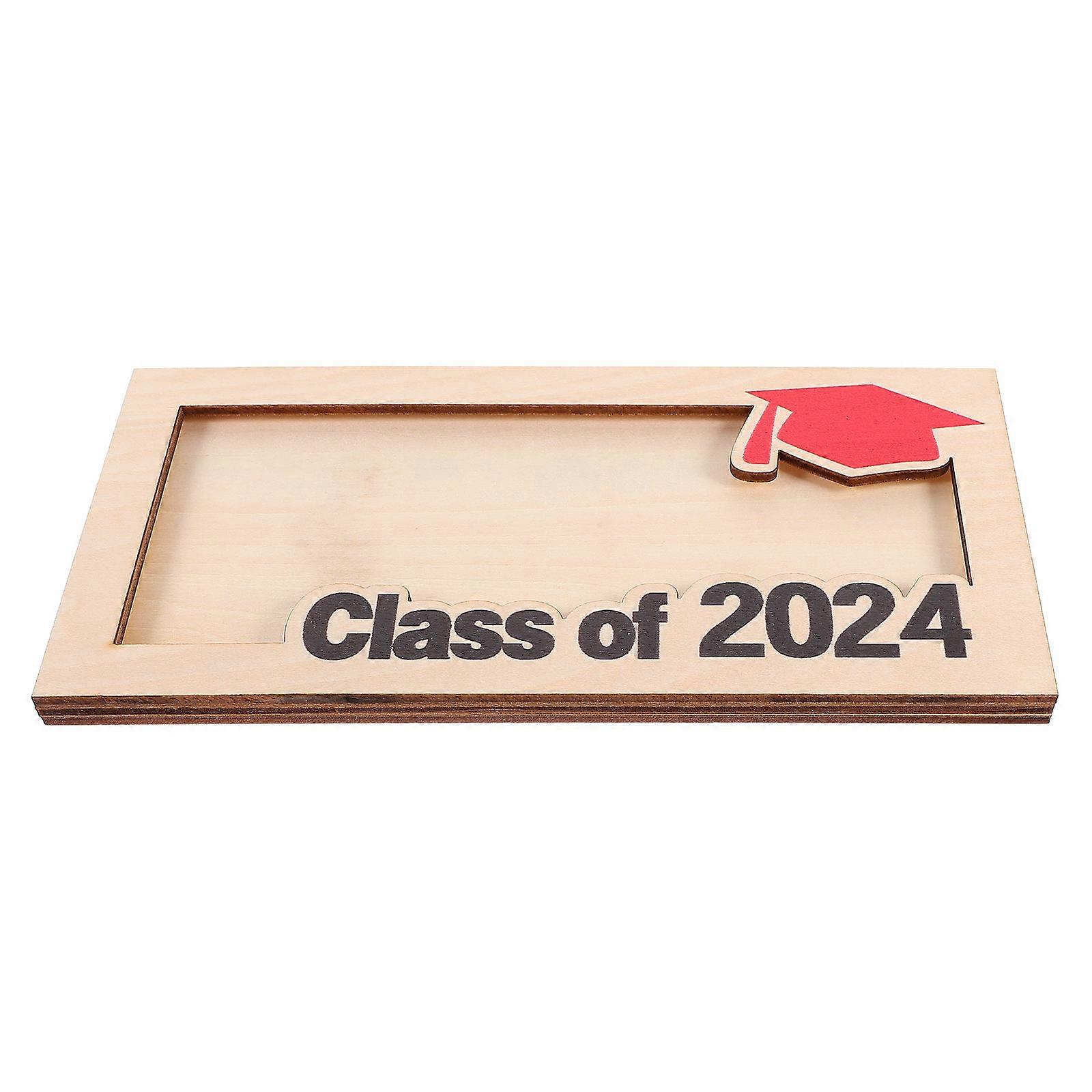 It sounds like you're looking to create or a **DIY Graduation Money Holder** — a stylish and elegant way to present cash as a gift, especially for