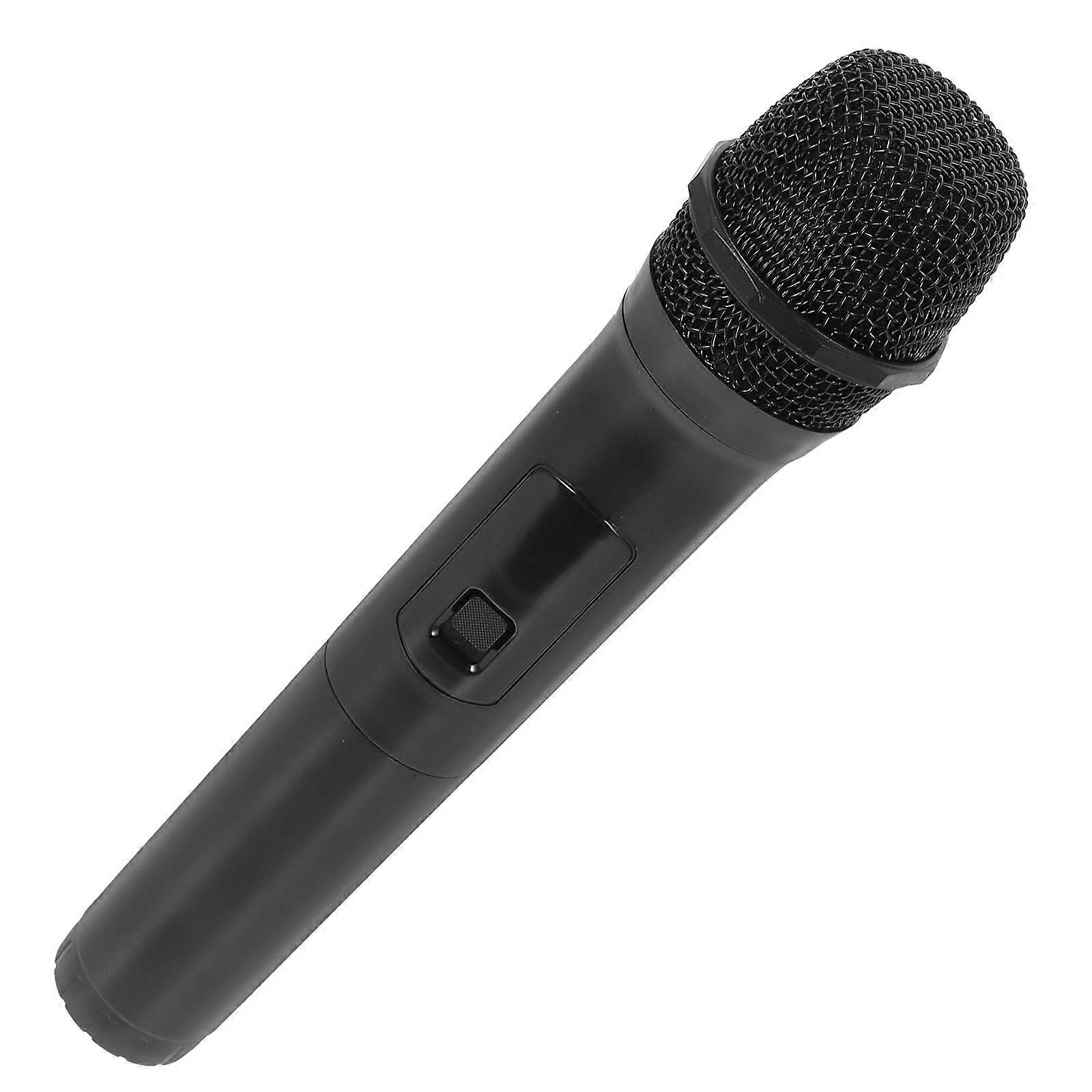 Fake Microphone Model Prop for Stage Performance with Simulation Microphone