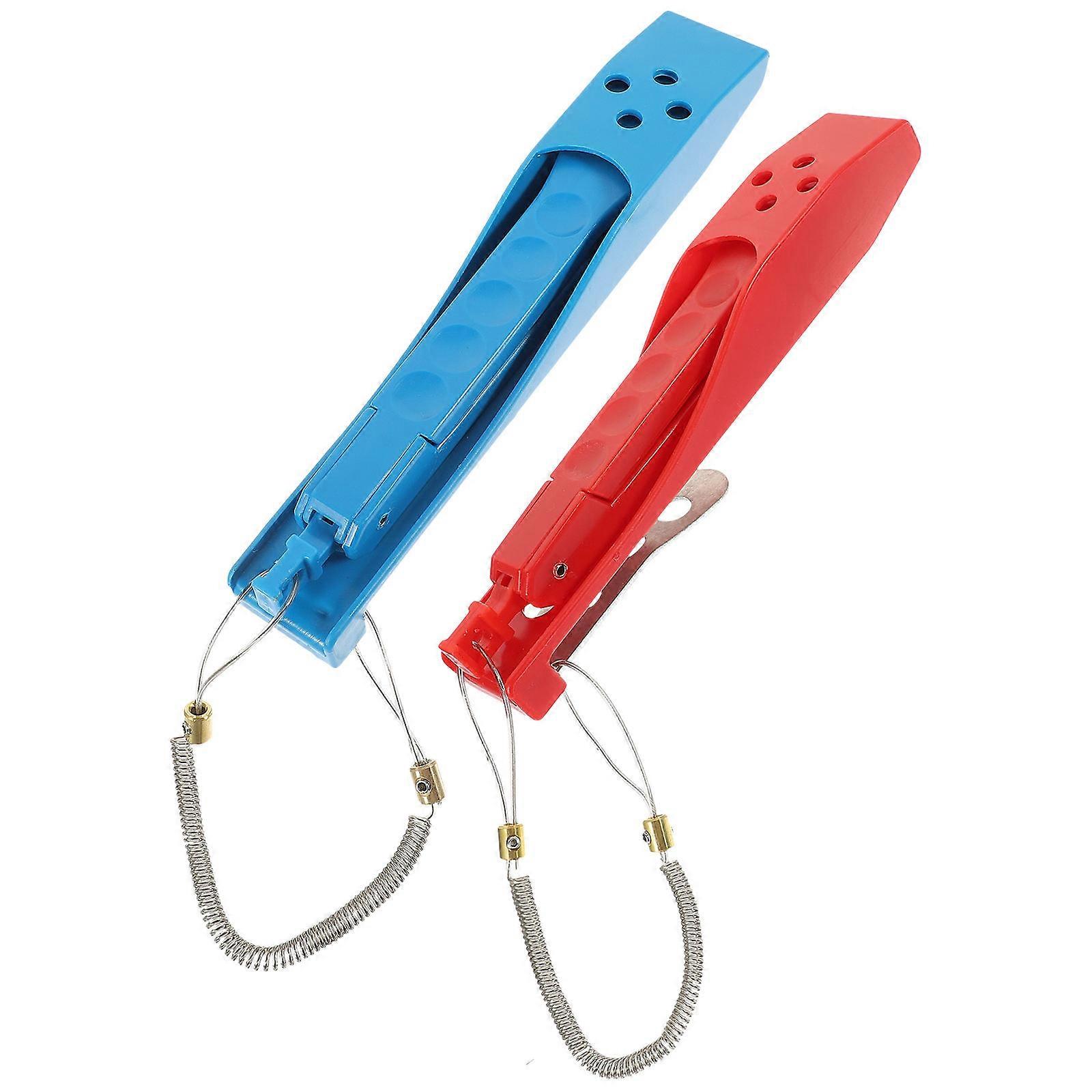 Lightweight Portable Fishing Gripper Clip with Ergonomic Handle and Quick Release for Outdoor Angling Practical Fishing Tool in Random Color