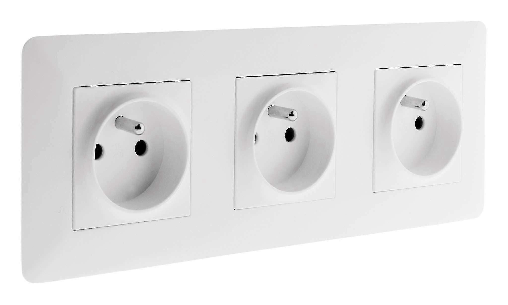 16A White Triple Socket