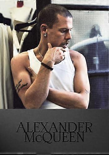 Alexander Mcqueen by Editors of Createur Magazine Hardback Book