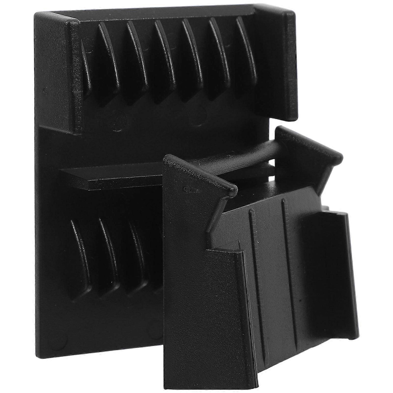 Hairdressing Supplies, Combs Assisting Barbers in Achieving Precise Cuts