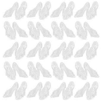 Conjunto de sapatos de cristal para decoração com 60 pares de mini sapatos transparentes.