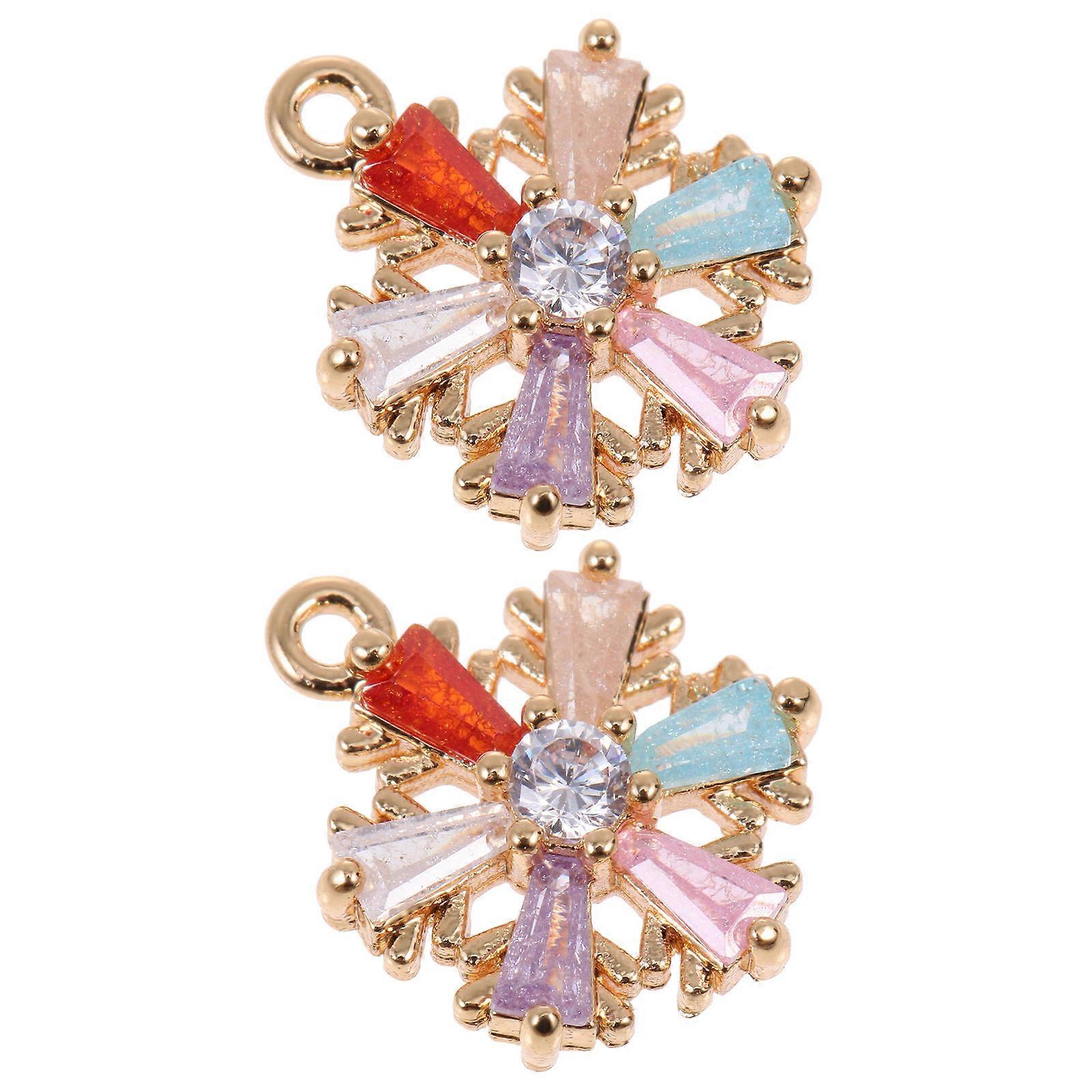 2Pcs Delicate Snowflake Pendants for Decorative Jewelry DIY Materials
