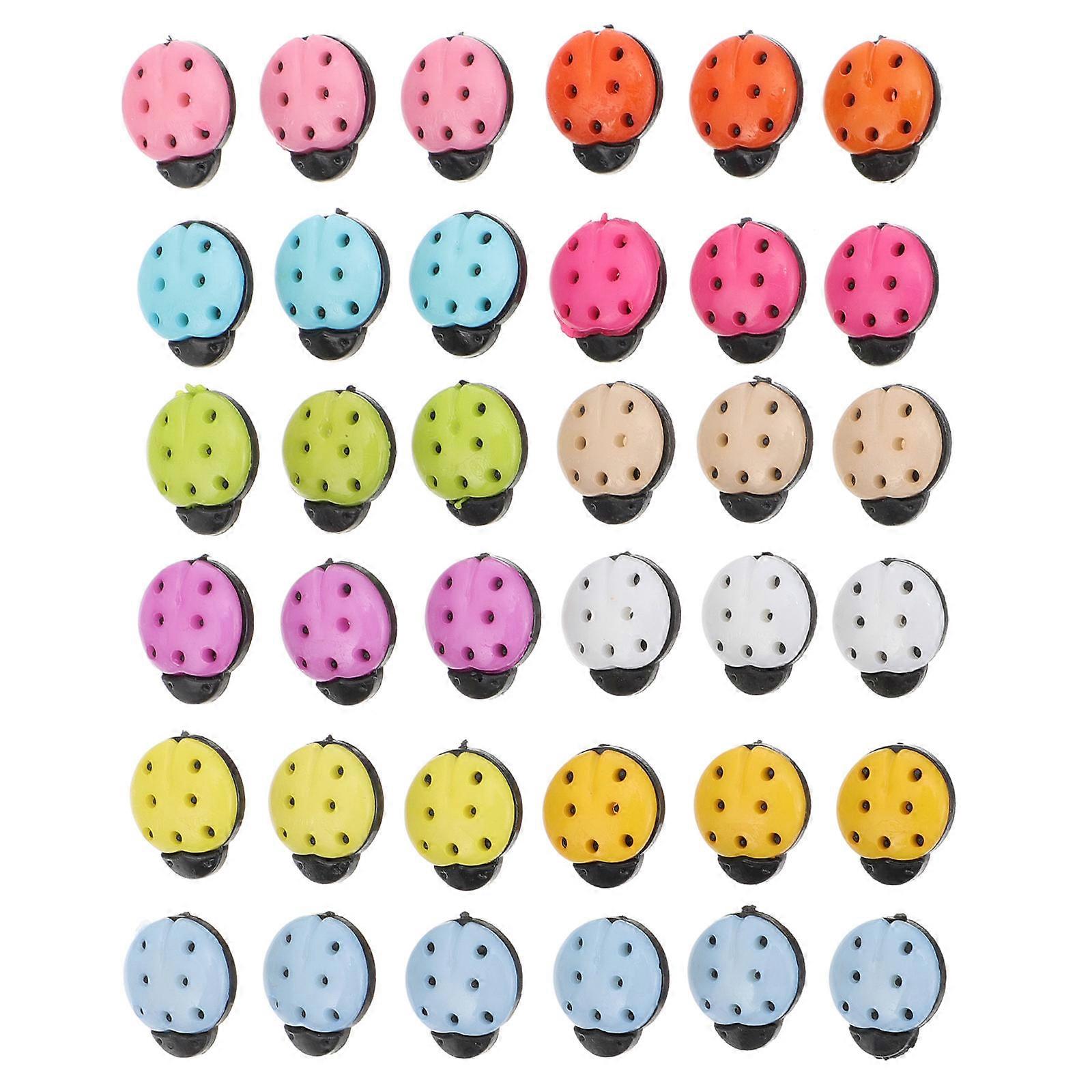 100Pcs Creative Ladybug Shape Buttons Perfect For Sewing Gift Giving Crafts With Fresh Style Assorted Color Design