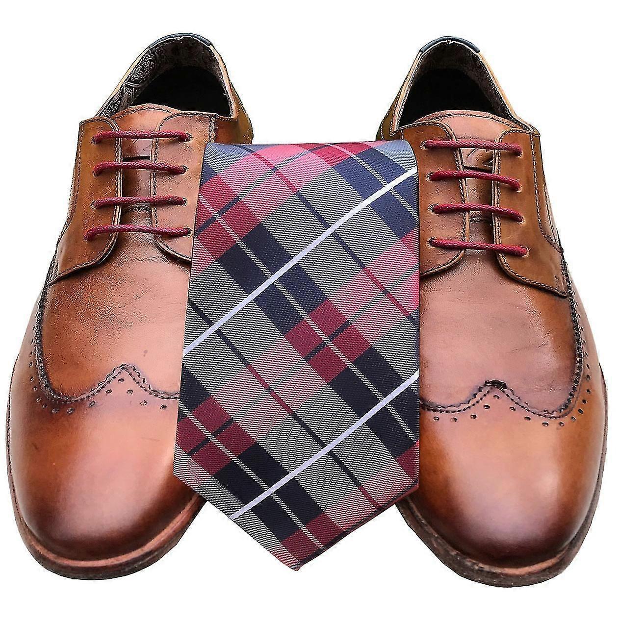 Red waxed 95cm laced with red check tie