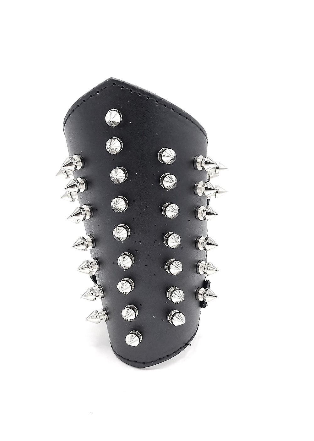 Bracelet à grande rive avec rivets pointus 