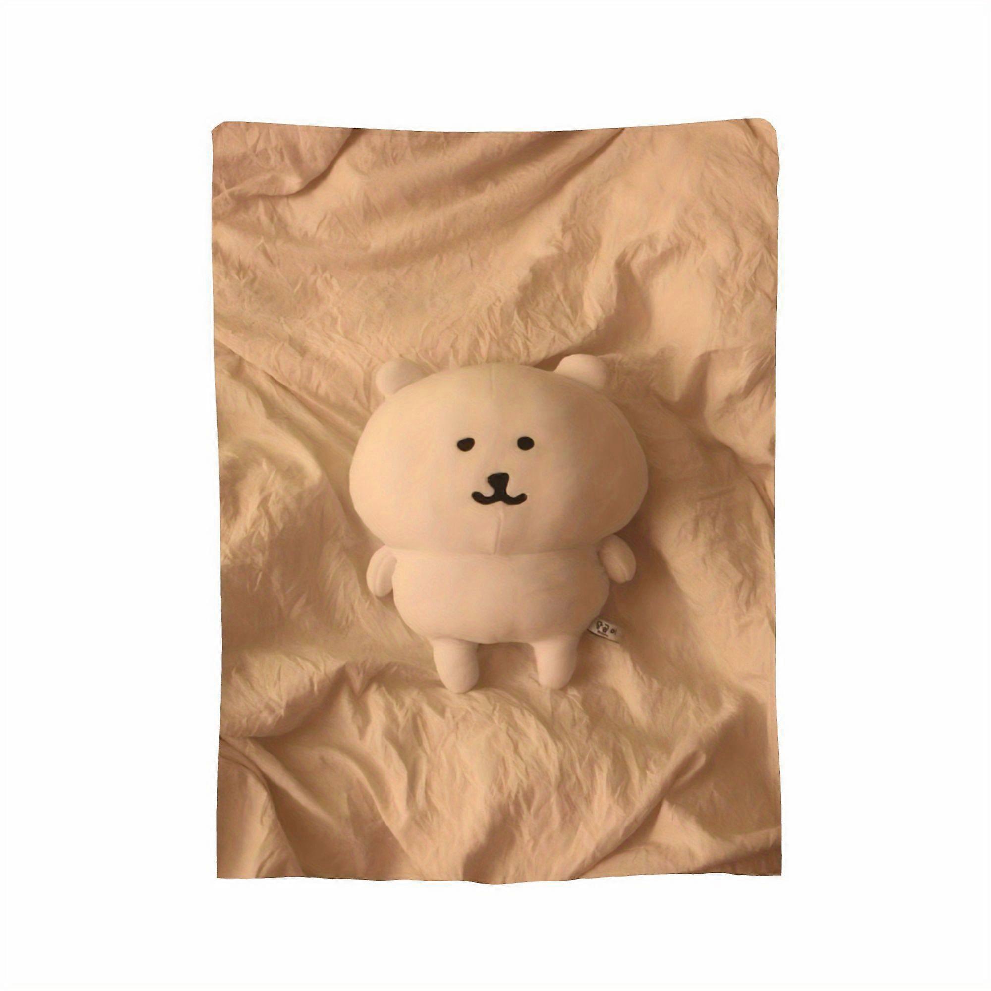 This Self-Mocking Bear Style Flannel Blanket Is Soft Warm Comfortable