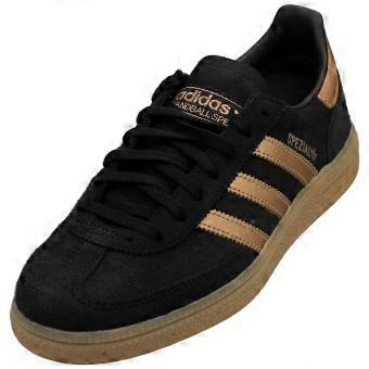Baskets de handball adidas Spezial pour femme, coloris noir et or.