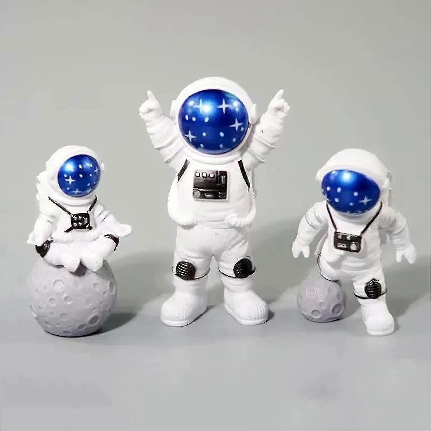 3pcs Astronaut Figurines Cake Topper Outer Space Cake Decoration Spaceman Model Display Miniature Astronaut Toys Set (star)