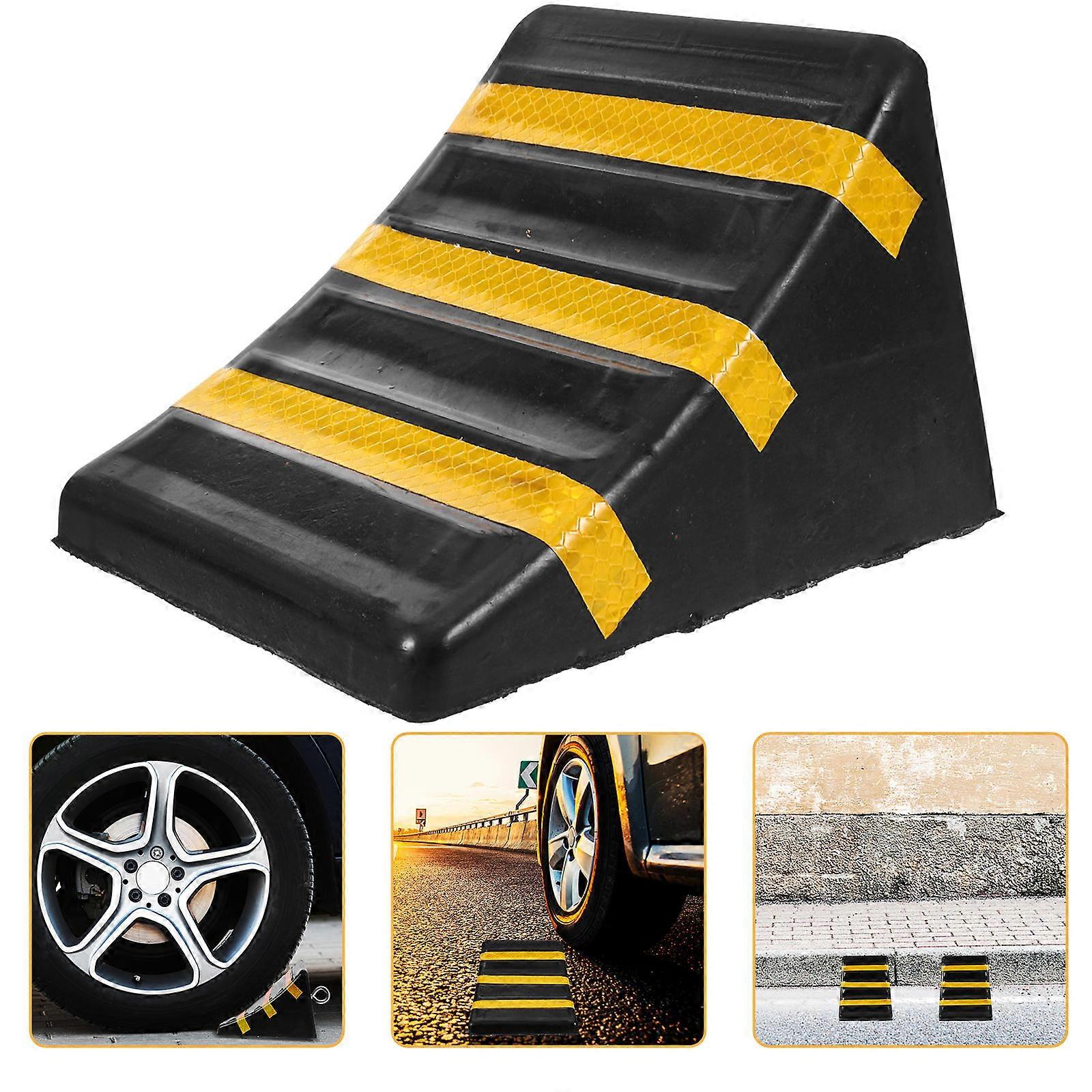Rubber Wheel Chock For Cars And Trucks Triangle Ramp Shape Prevent Vehicle Movement 17.00X15.00X11.00CM 1Pcs